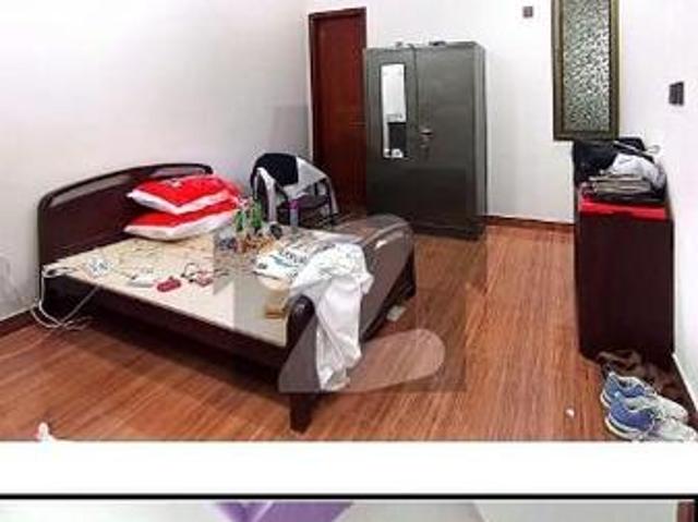 Outclass banglow g+2 vip location westopen scheme 33 sector 35 a