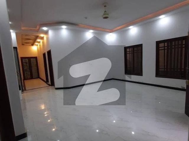 Outclass big portion available for rent vip parking