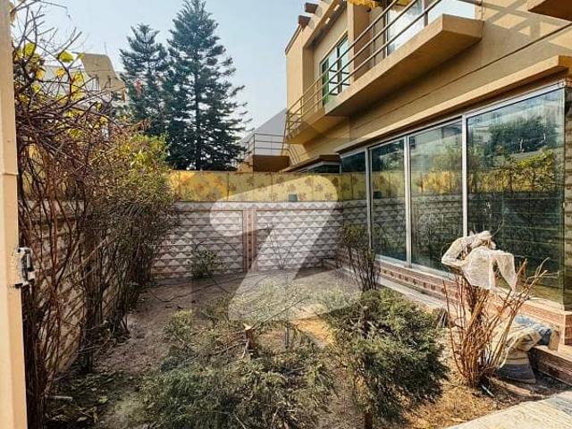 Outclass Safari Villas 3 Park Face Corner For Sale