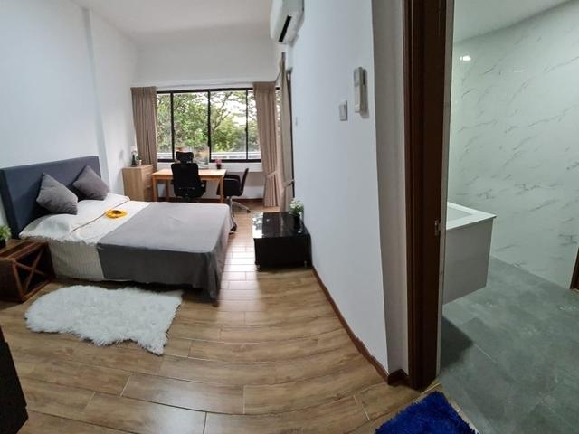 Outdoor Balcony En suite Master Bedroom Tiong Bahru MRT