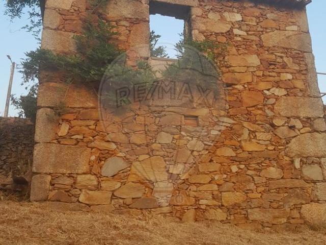 Outros Habitação à venda em Tondela