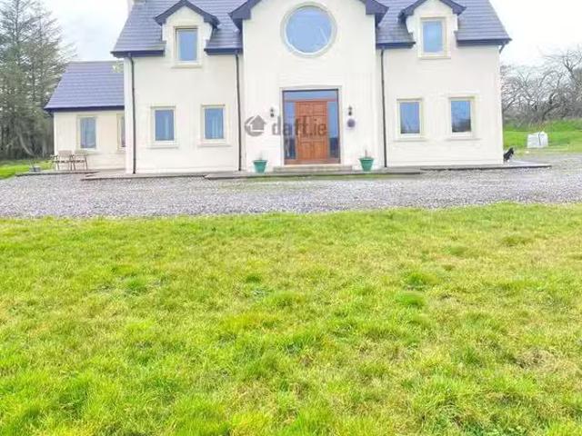 outside Listowel, Co. Kerry, Lixnaw, Co. Kerry is for rent