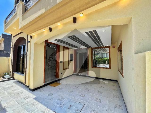 Outstanding 05 Marla Brand New Single Unit House For Sale Bahria Town Phase 8 Rafi Block