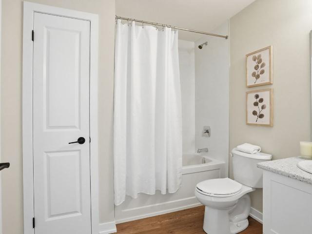 Ovation 2 Bedroom Apartment for Rent at 2498 Saw Whet Blvd, Oakville, ON L6M None Glen Abbey