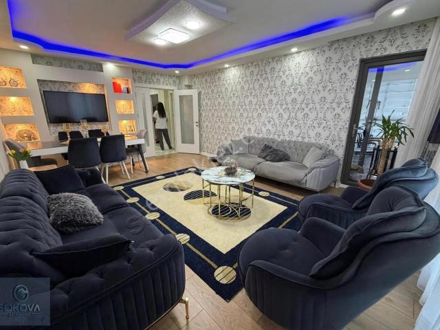 Ovacık'ta Yeni Bina Ebveyn Banyo&teras Balkon&kiler Lüx 3,5+1 !