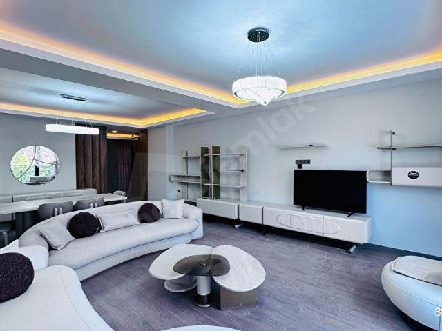 Ovacık Aşiyan Kule'de Şehir Manzaralı 4.5+1 Prestijli Yaşam