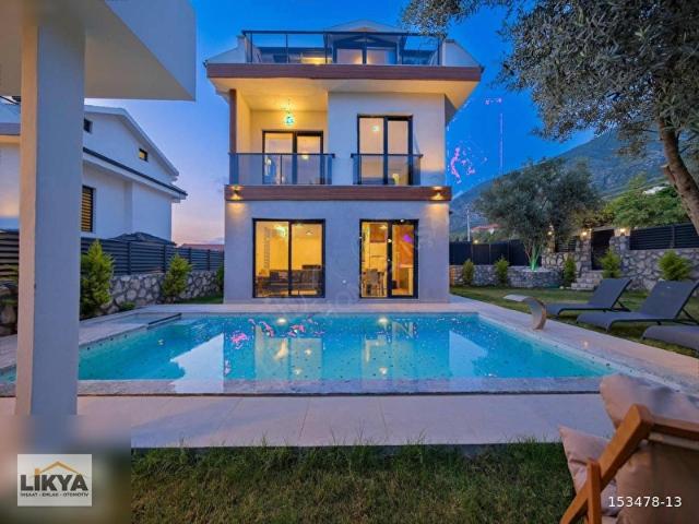 Ovacık,da muhteşem konumda müstakil villa