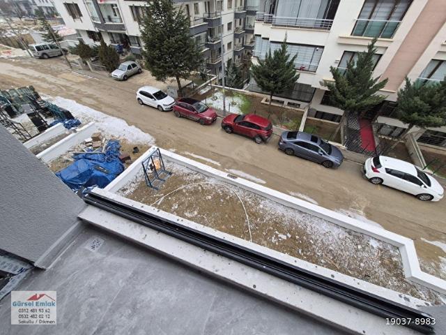ÖVEÇLER KABİL CADDESİNİN PARALELİNDE YENİ SIFIR BİNA 1+1 55 M2 2.KAT ÖN CEHPE