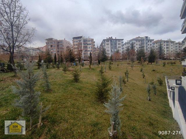 ÖVEÇLER VADİ MANZARALI YENİ BİNADA SATILIK 2+1 DAİRE İSKANLI KAPALI GARAJ ASANSÖR