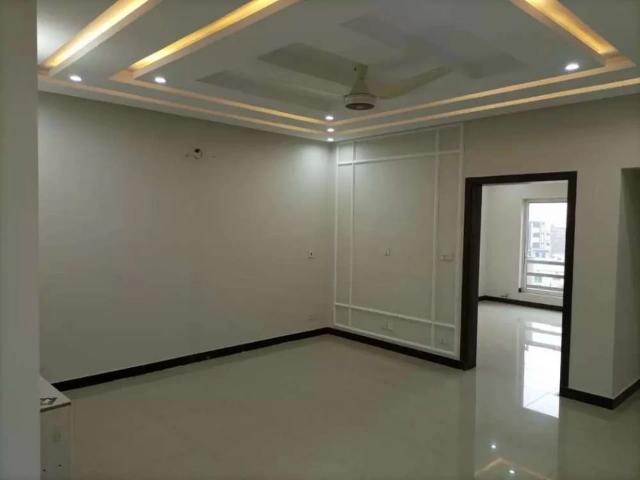 Overcess block 10 Marla brend new duble unit house gas installed ph8 Rawalpindi Bahria Town Rawalpindi ID 41867