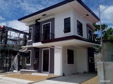 overlooking single detached house and lot for sale in minglanilla