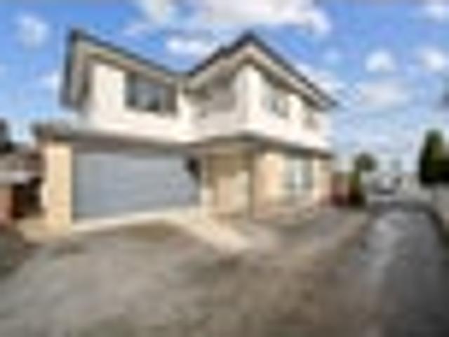 Overseas Owner Demands Sale Freehold Brick & Tile!
