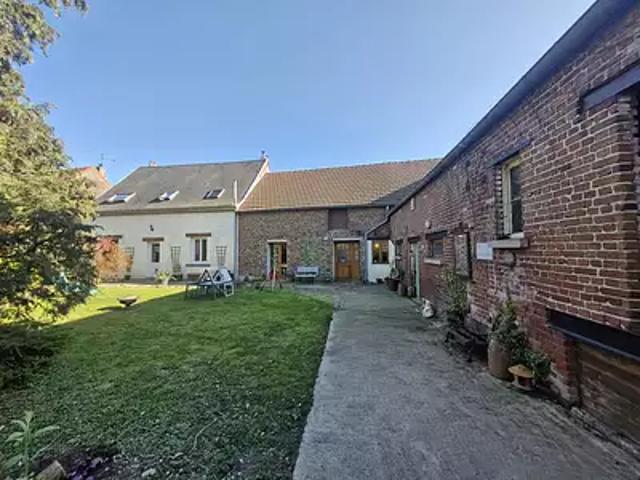 Ovillers la Boisselle 80300 Achat / Vente maison 8 pièces t8 au dernier étage