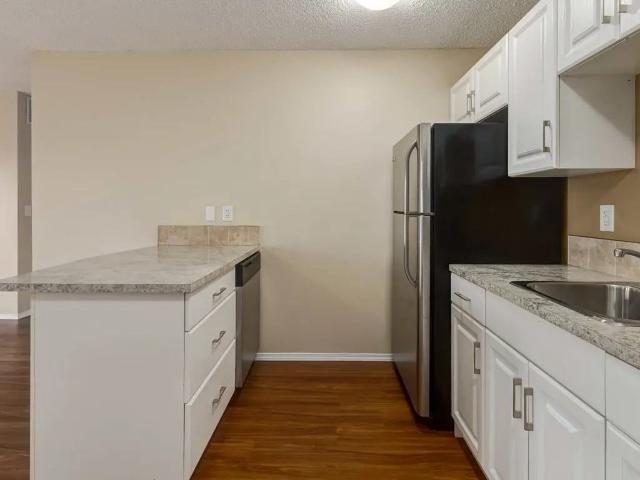 Oxford Apartments 2 Bedroom Apartment for Rent at 16504 130 St Nw, Edmonton, AB T6V 0E9 Oxford