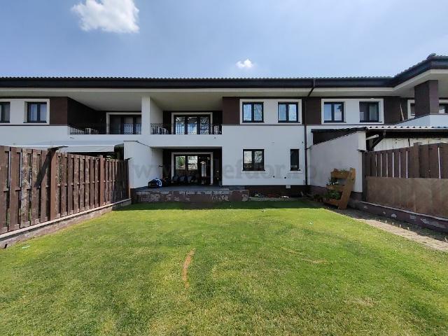 Oxford Gardens Luxury Villa near the American School