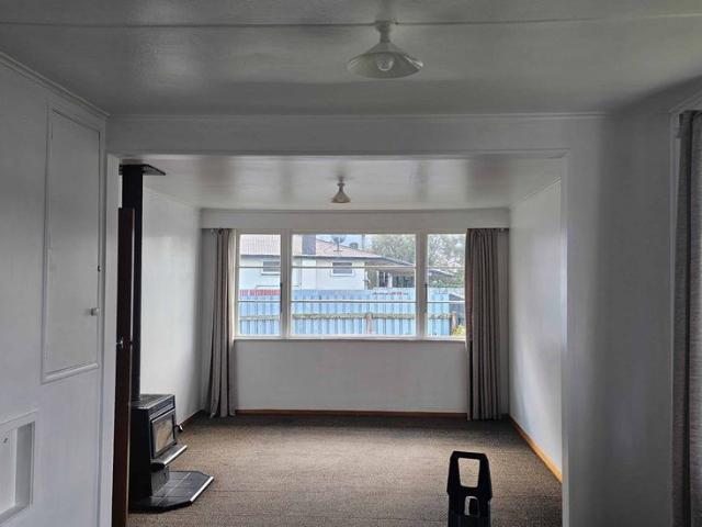 OXFORD ST, MASTERTON 3 BDRMS $560 P/W