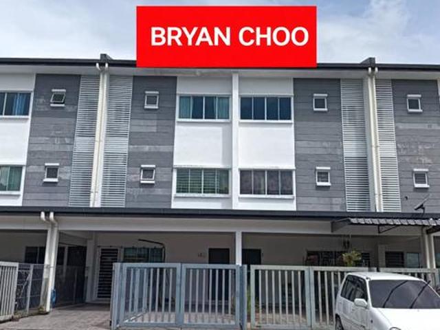 OXFORD PARK AVENUE TOWNHOUSE FOR SALE At KUCHING SARAWAK