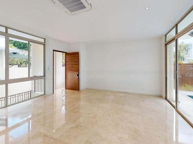 Oxley Road D9, Detached