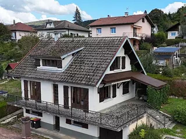 Oyonnax 01100 Achat / Vente maison 7 pièces t7 au dernier étage terrasse