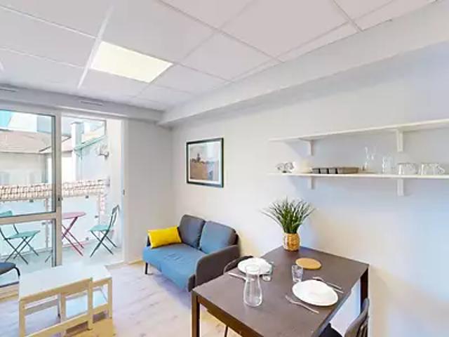 Oyonnax 01100 Location appartement 1 pièce t1 cave