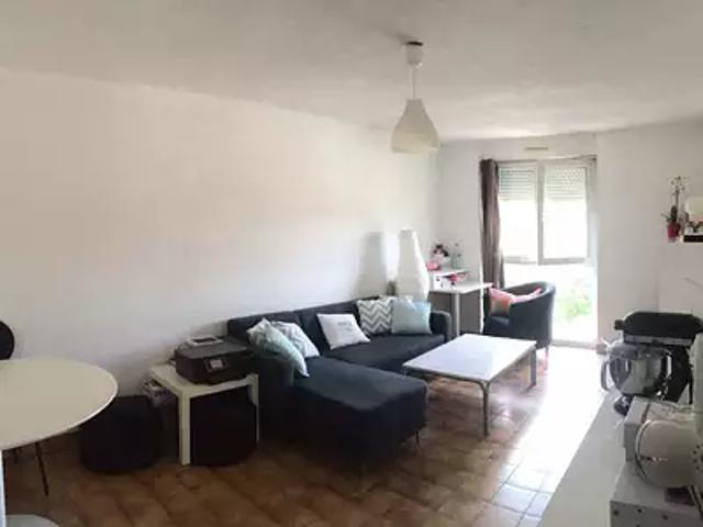 Oyonnax 01100 Location appartement 2 pièces t2 cave parking