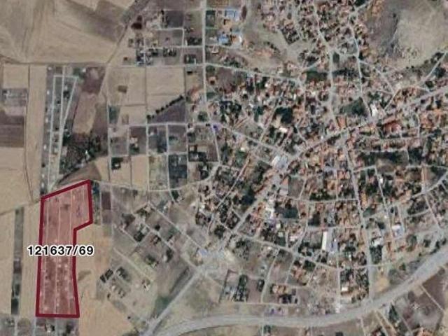 OYACA'DA MERKEZE'E YAKIN SİTE İÇERİSİNDE SATILIK HOBİ BAHÇESİ