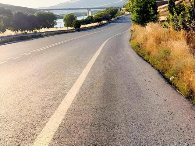 ÖZ VADİ'DEN BAYINDIR MAVİ GÖL DİBİ.100 MT İMARLI KAÇMAZ