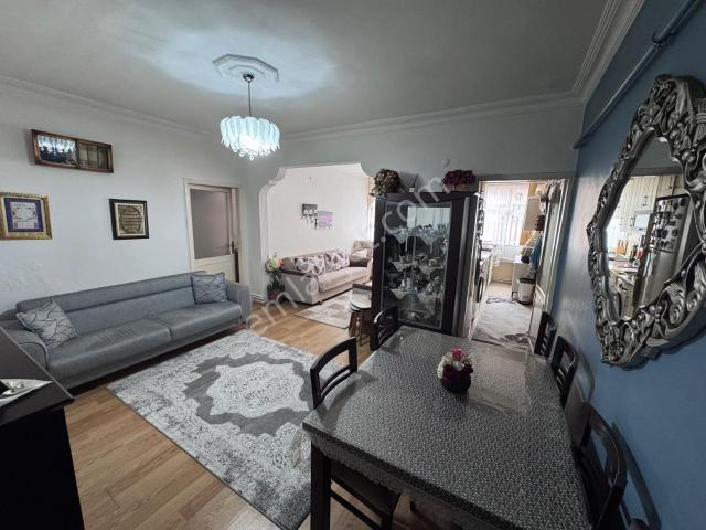 Öz Aydın'danküçükköy Merkezde Satılık 4+1 Daire