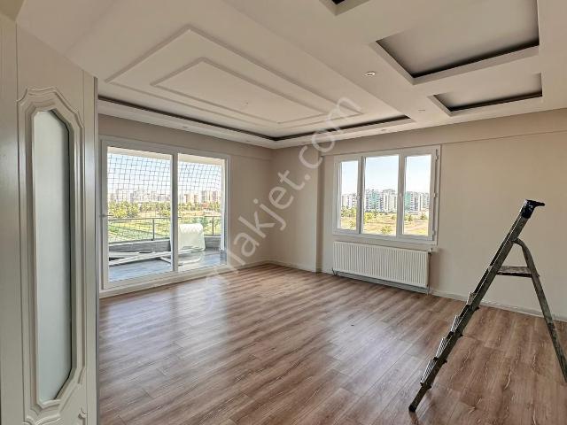 Özçelik İç Mimarlık Gayrimenkul Danışmanlığından Satılık 3+1