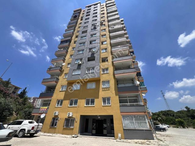 Özçelik'den Satılık 2+1 Geniş Oturumlu Giyinme Odalı Daire