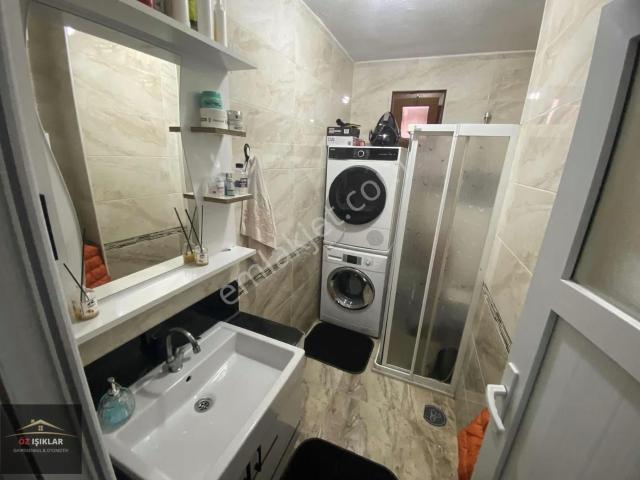 Öz Işıklardan Satılık Esentepede 110 M2 / 2+1 / 7 Yıllık 1.kat