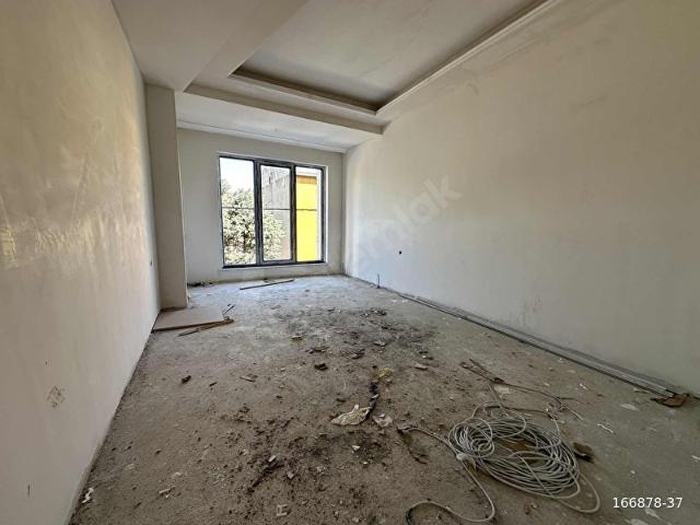 ÖZ NOVA'DAN HASTANE,CADDE,METRO YANI ULAŞIM KOLAY 2+1 80M DAİRE