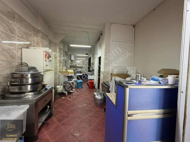 Özmert Ten Yeşilyurt Şükrü Karaduman Caddesin De Satılık Dükkan