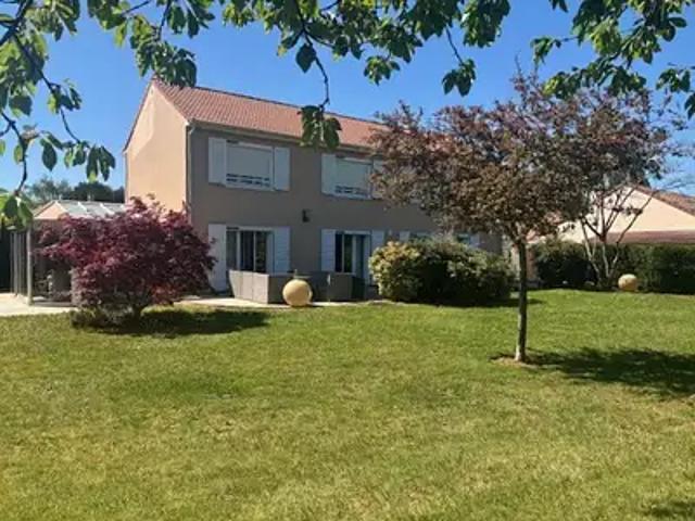 Ozoir la Ferrière 77330 Achat / Vente maison 8 pièces t8 terrasse