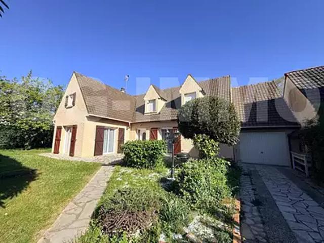 Ozoir la Ferrière 77330 Achat / Vente maison 8 pièces t8 terrasse parking