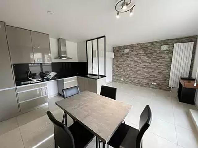 Ozoir la Ferrière 77330 Location appartement 3 pièces t3 terrasse
