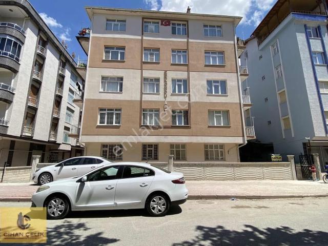 Özalkent Mahallesinde Numune Polikinlik Yanı Satılık 3+1 Daire