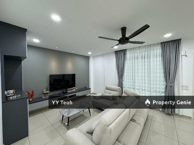 Ozana Residence Double Storey Terrace