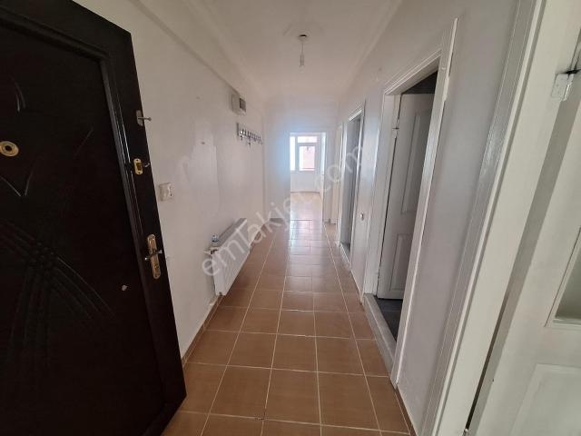 Özbey'den | Dilek Cad. Yakını Emek Mah. 2+1 Kiralık Daire