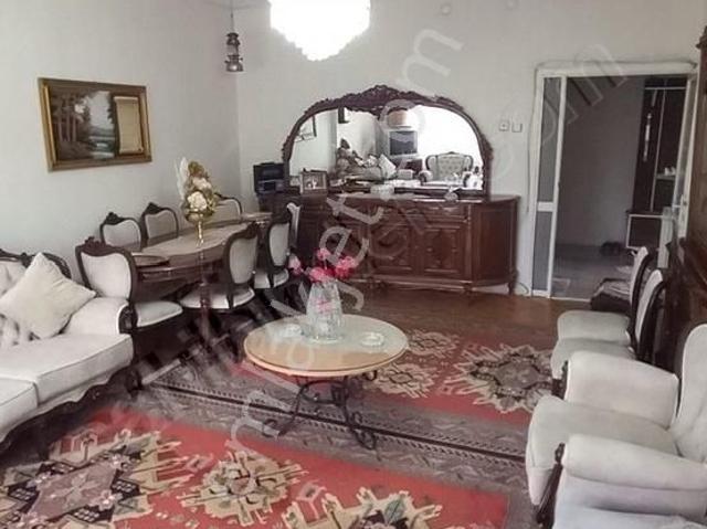 Özcan Atadan Belsinde 3+1 100lük Yapılı Arakat Satılık Daire