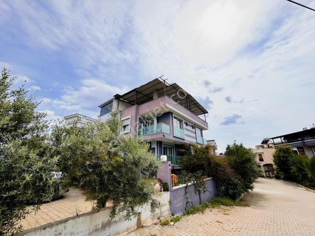 Özdere'de, Denize Yakın, Köşe Konumda, Satılık 3+1 Villa, Yazlık