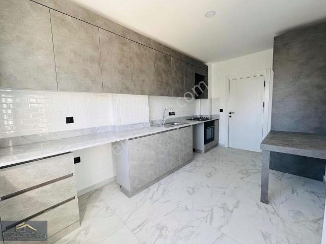 Özdoğan Emlaktan Tranvay Yakını 2+1 100m2 Katta Sıfır Daire