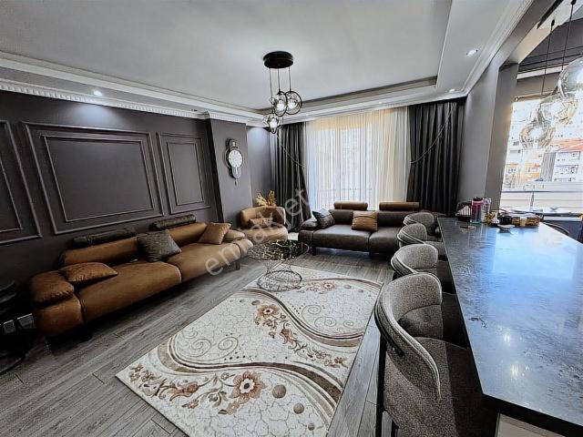 Özel Mimari Tasarımlı Lüks Eşyalı 2 Ayrı Daire Satılık 4+2 Daire