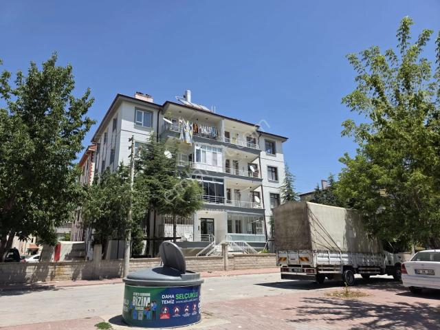 Özel Farabi Hast. Arkası Kosova Mahallesi Sonkat 3+1 Bakımlı Park Cephe Güneydoğu Asansörsüz 3+1