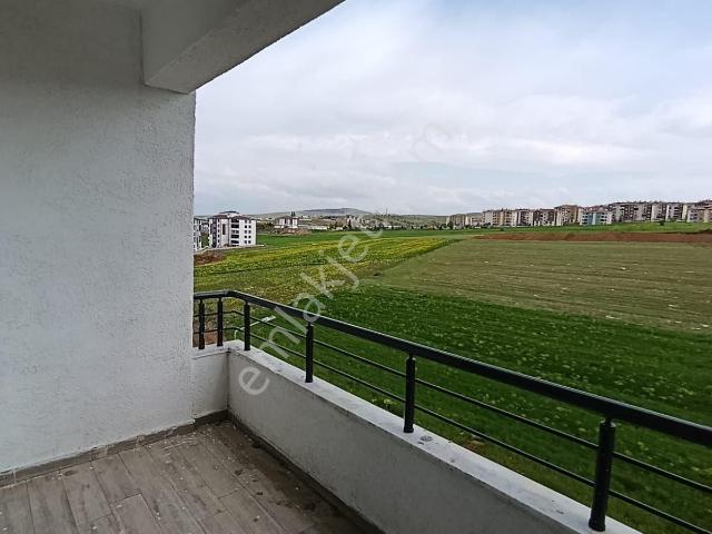 Özel Harekat Civarında Sıfır Eşyalı Kiralık Daire