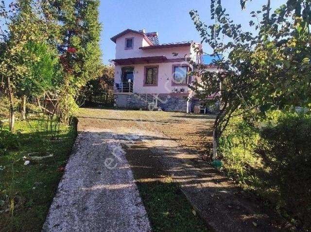 Özel Tasarım Bahçeli Lüks Dubleks Villa