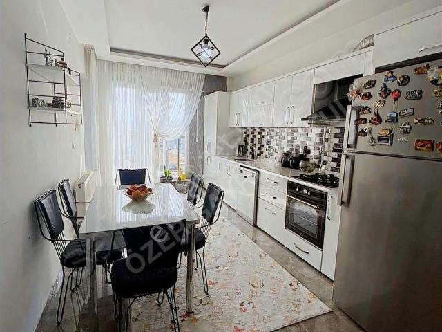 Özer Gayrimenkulden 3+1 Satılık Daire