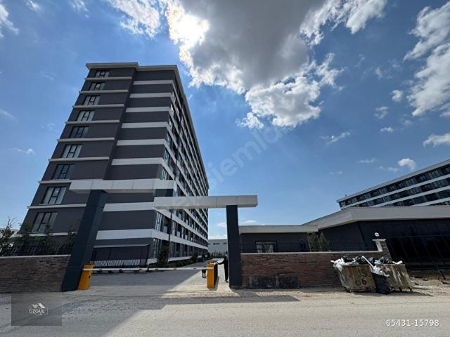 ÖZGÜL EMLAK'tan ESENBOĞA HAVALİMANI YAKINI ULTRA LÜX SİTEDE 724 GÜVENLİKLİ 1+1 SIFIR KİRALIK DAİRE