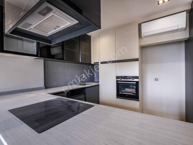 Özgün tur Re Life Sitesinde Satılık 2+1