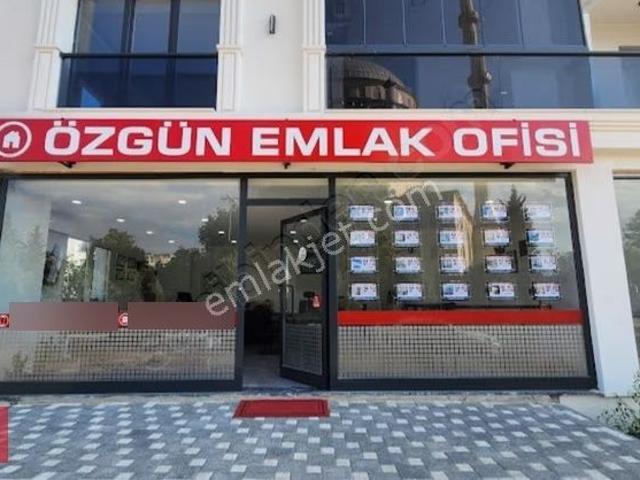 Özgün Emlaktan Palmiye Meydanında 2+1 80 M2 Yeni Bina